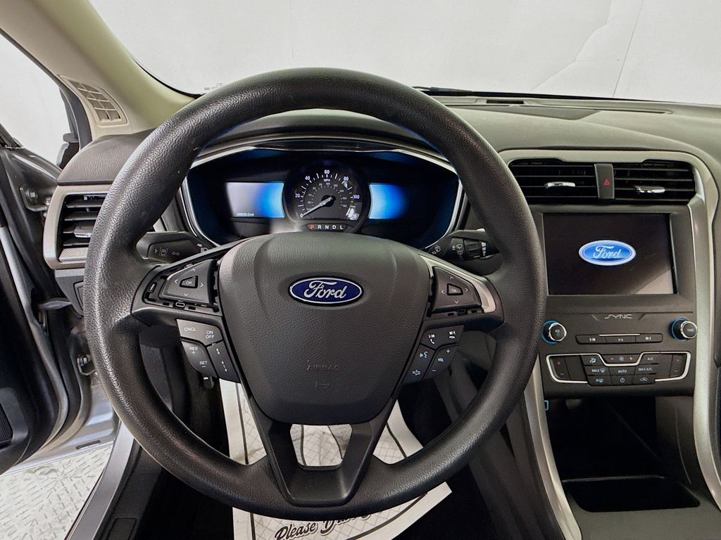2020 Ford Fusion Hybrid SE photo 14