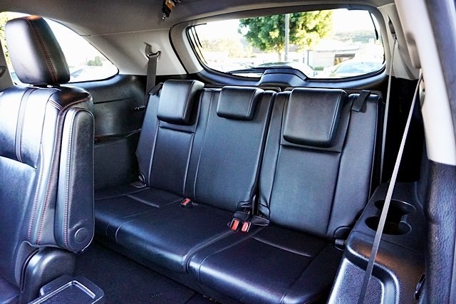 Used 2019  Toyota SE image 20