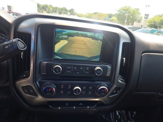 2018 Chevrolet Silverado 1500 LT photo 18
