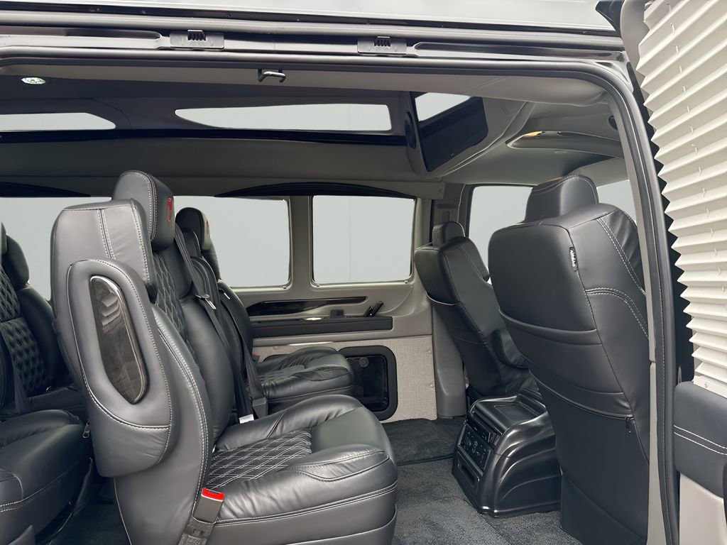 2025 Gmc Savana Cargo 2500 photo 12