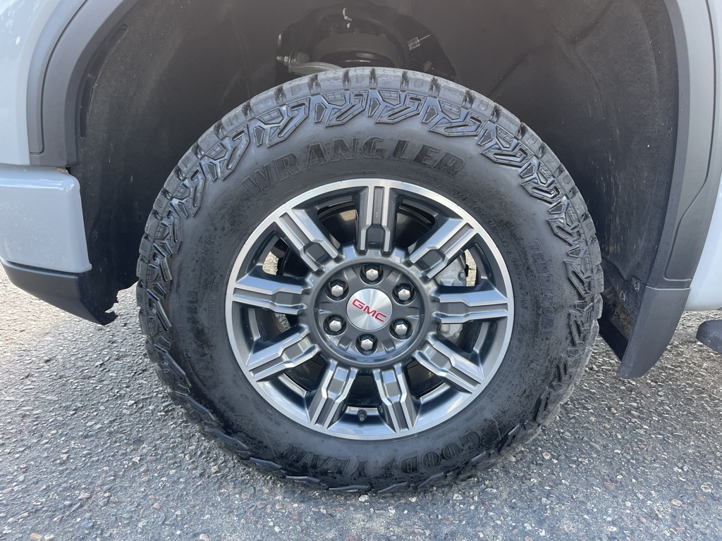 2024 Gmc Sierra AT4 photo 17