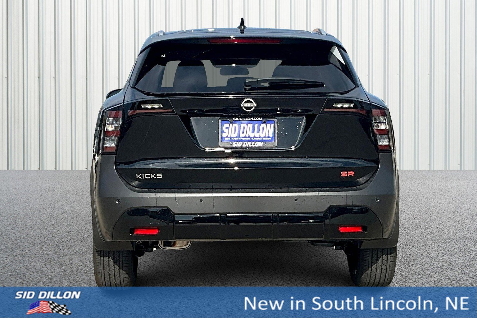 2025 Nissan Kicks SR photo 4
