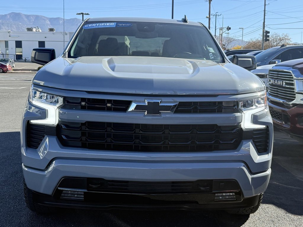 2025 Chevrolet Silverado 1500 RST photo 3