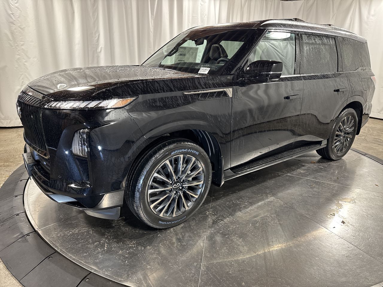2026 INFINITI QX80 Autograph's photo
