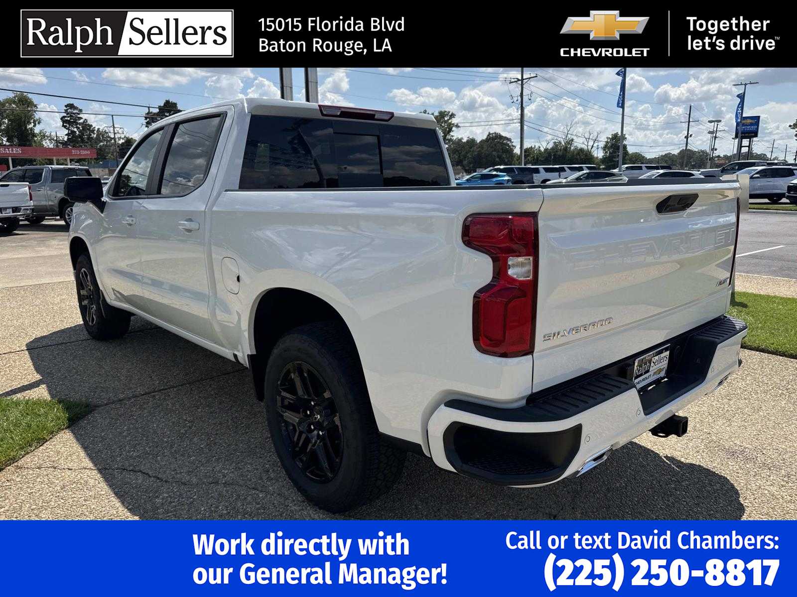 2026 Chevrolet Silverado 1500 RST photo 2