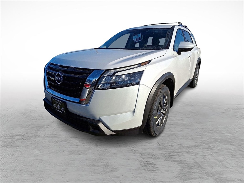 2025 Nissan Pathfinder SV photo 3