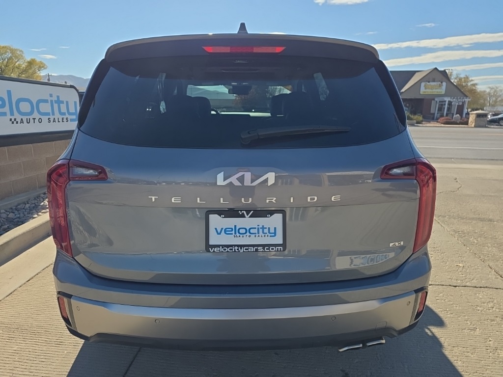 2025 Kia Telluride S photo 3