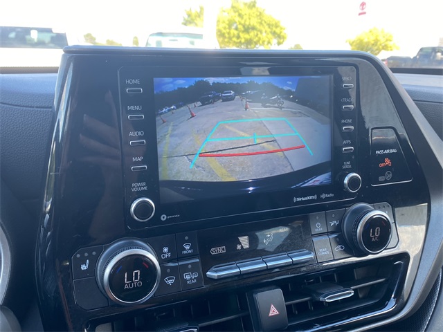 2022 Toyota Highlander XLE photo 30