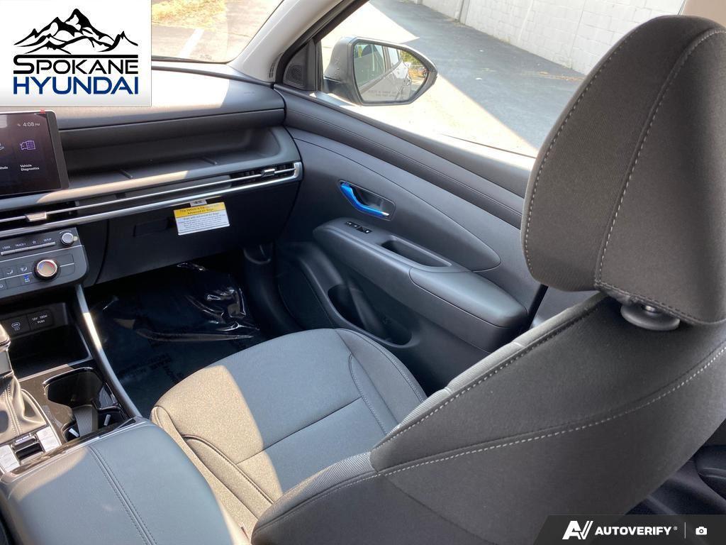 2026 Hyundai Tucson SE photo 12