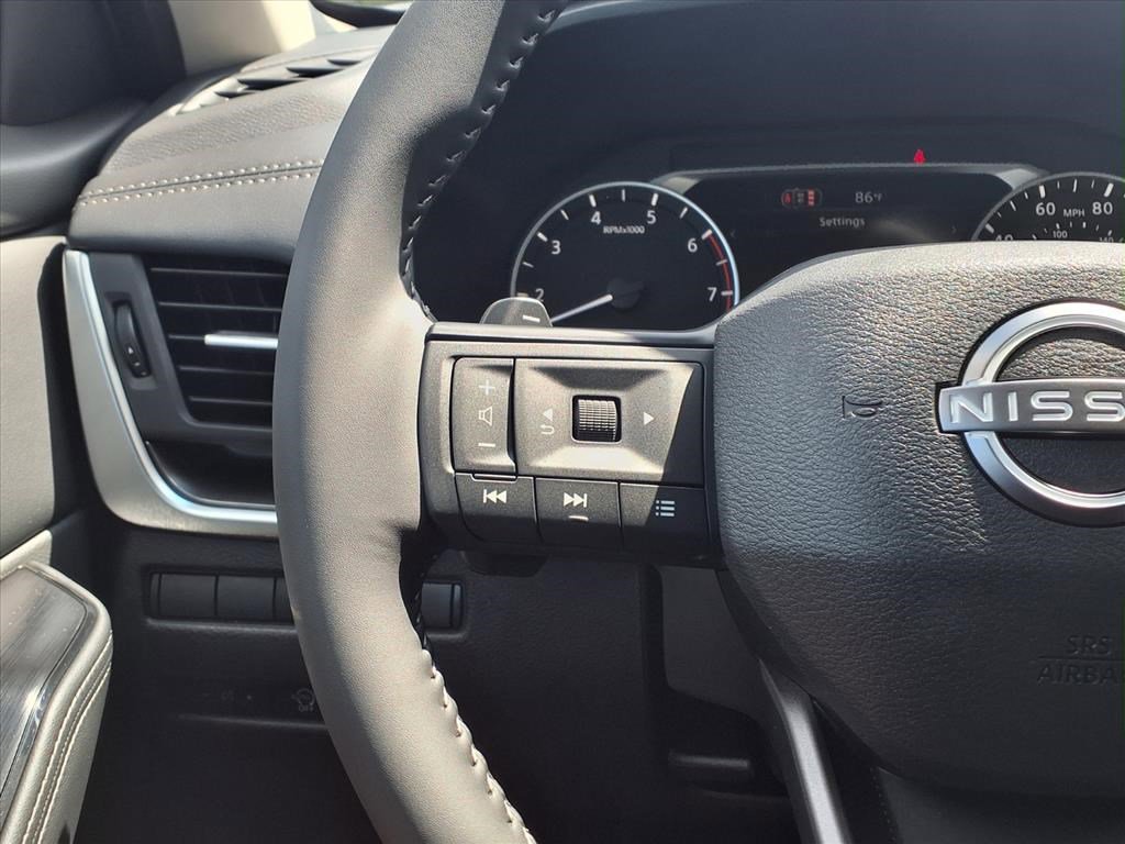 2026 Nissan Rogue SV photo 13