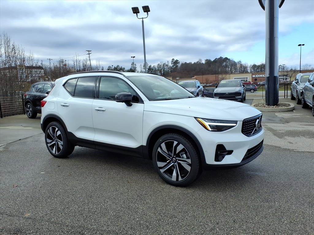 2026 Volvo XC40 Ultra's photo