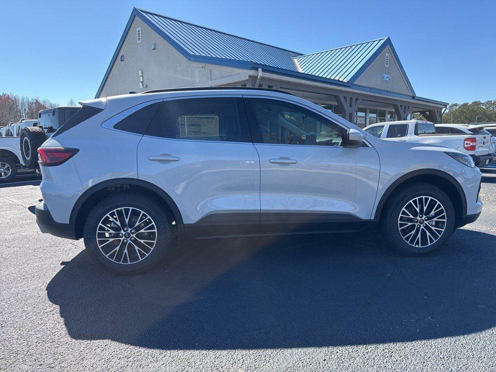 2025 Ford Escape Plug-In Hybrid photo 13