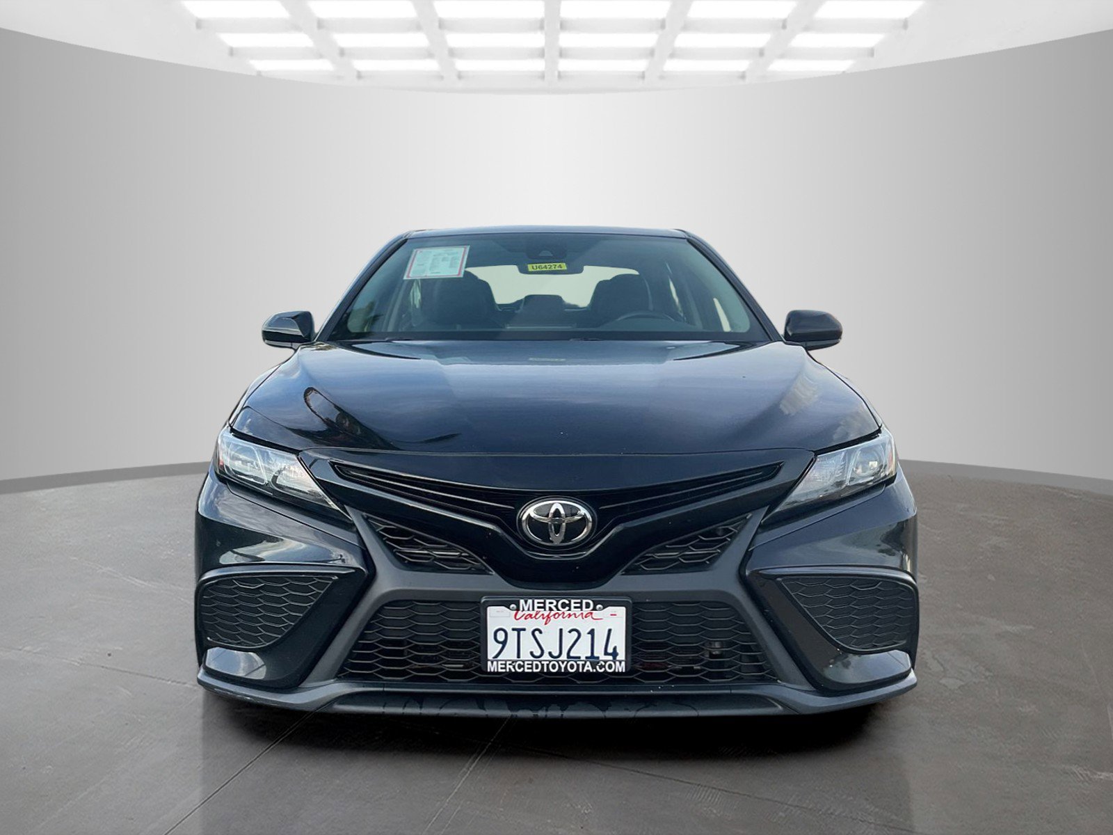 2021 Toyota Camry SE photo 8