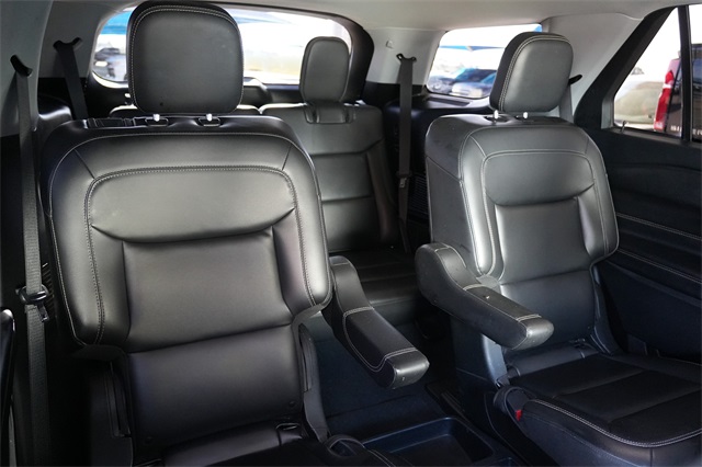 2021 Ford Explorer XLT photo 18