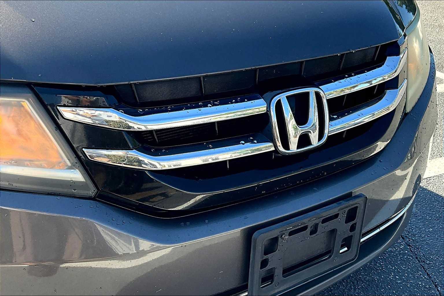 2016 Honda Odyssey EX-L photo 26