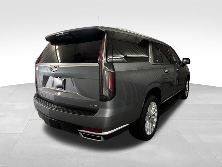2021 Cadillac Escalade ESV Luxury photo 2