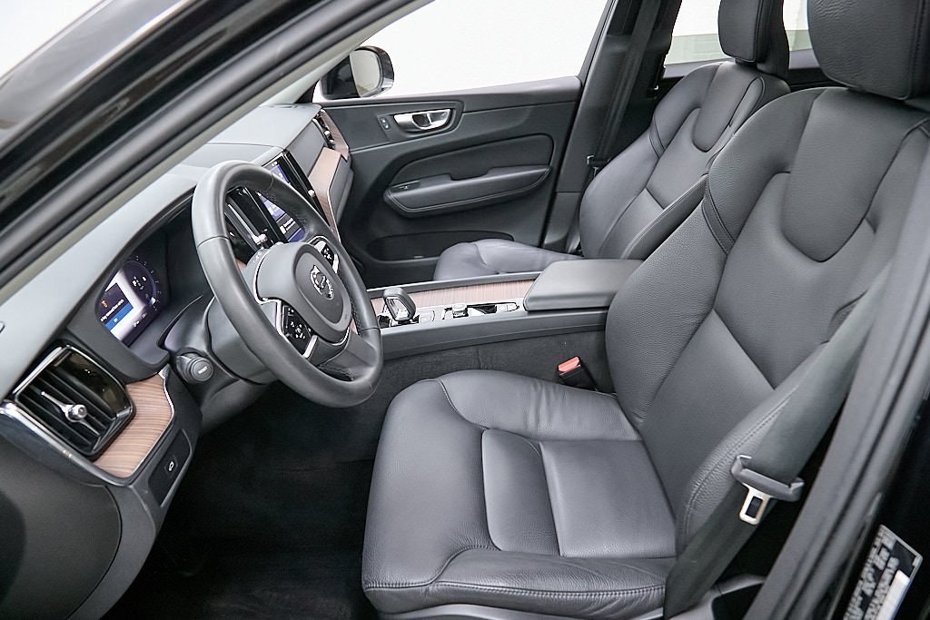 2024 VOLVO XC60 - Image 13