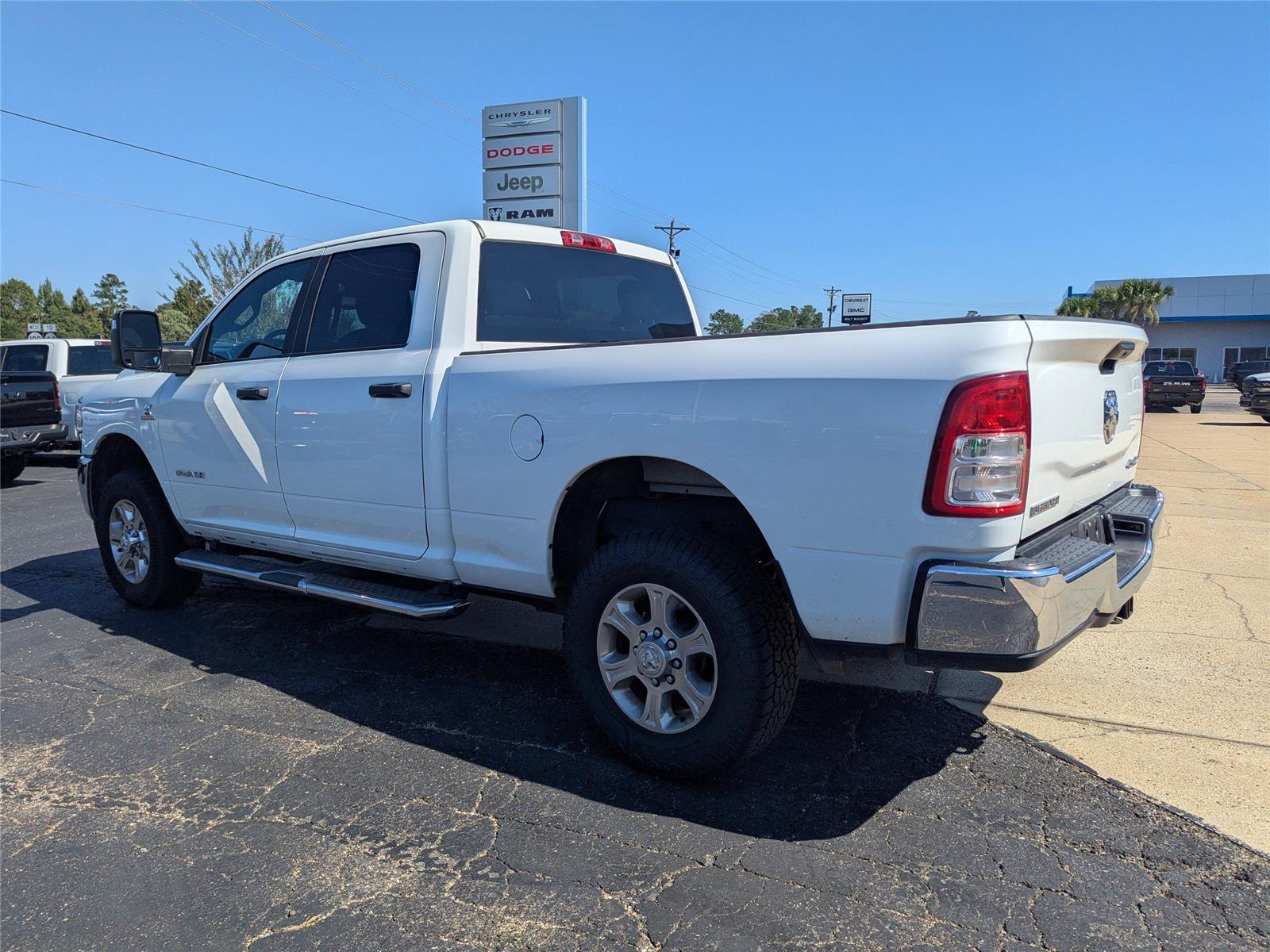 2024 Ram 2500 Big Horn photo 3
