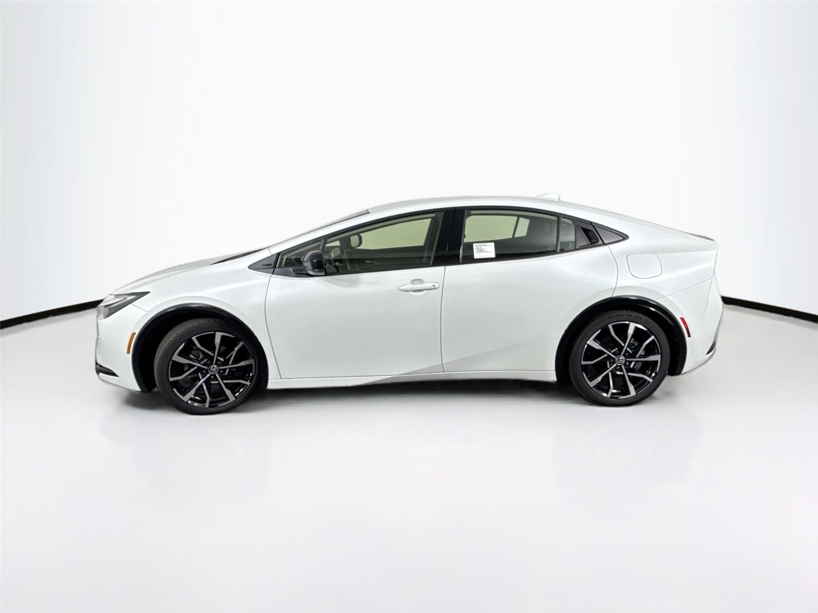 2024 Toyota Prius Prime XSE photo 9