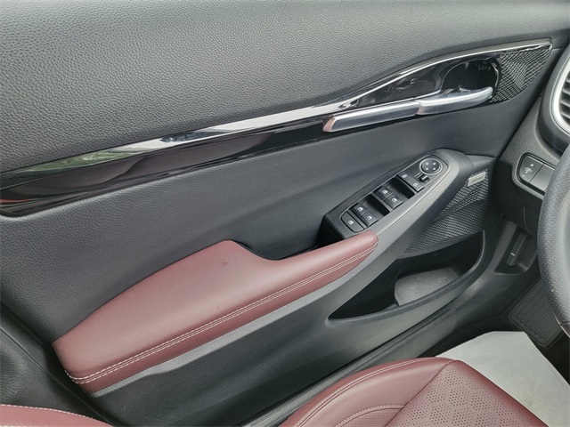 2023 Kia Seltos SX photo 29