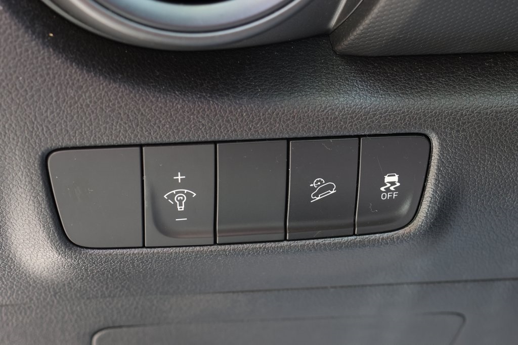 2022 Hyundai Kona SEL N Line photo 26
