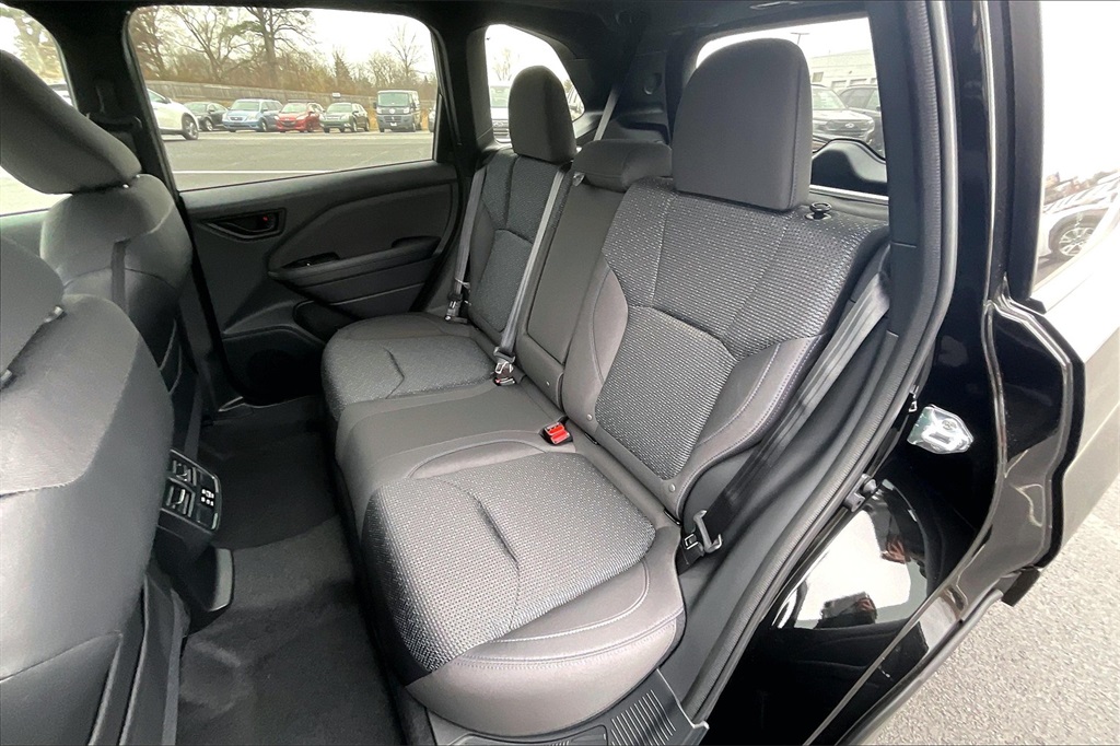 2025 Subaru Forester Premium Base photo 9