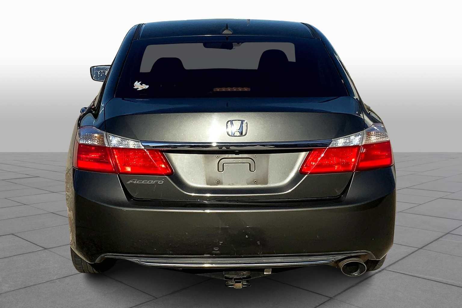2014 Honda Accord LX photo 4