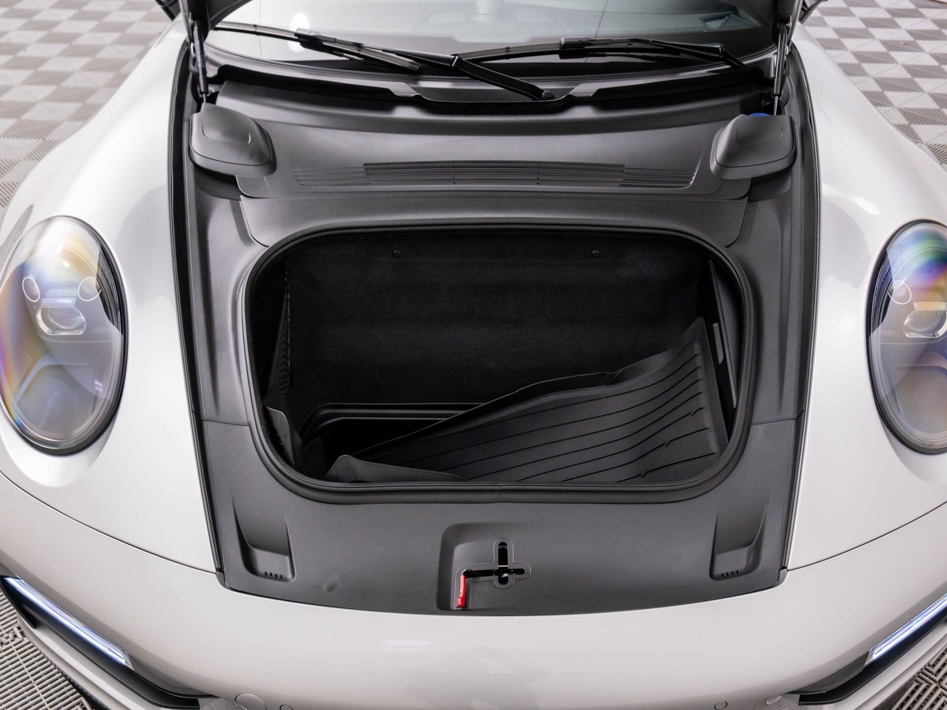 2024 Porsche 911 GTS photo 29