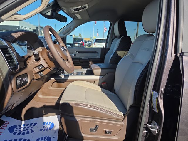 2025 Ram 3500 Laramie photo 4