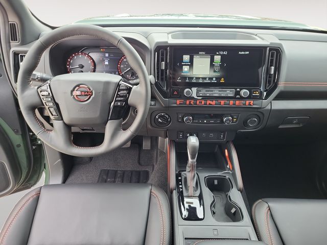 2025 Nissan Frontier PRO-4X photo 11