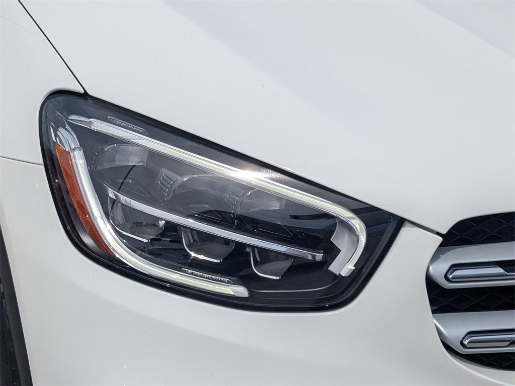 2020 Mercedes Benz GLC 300 photo 9