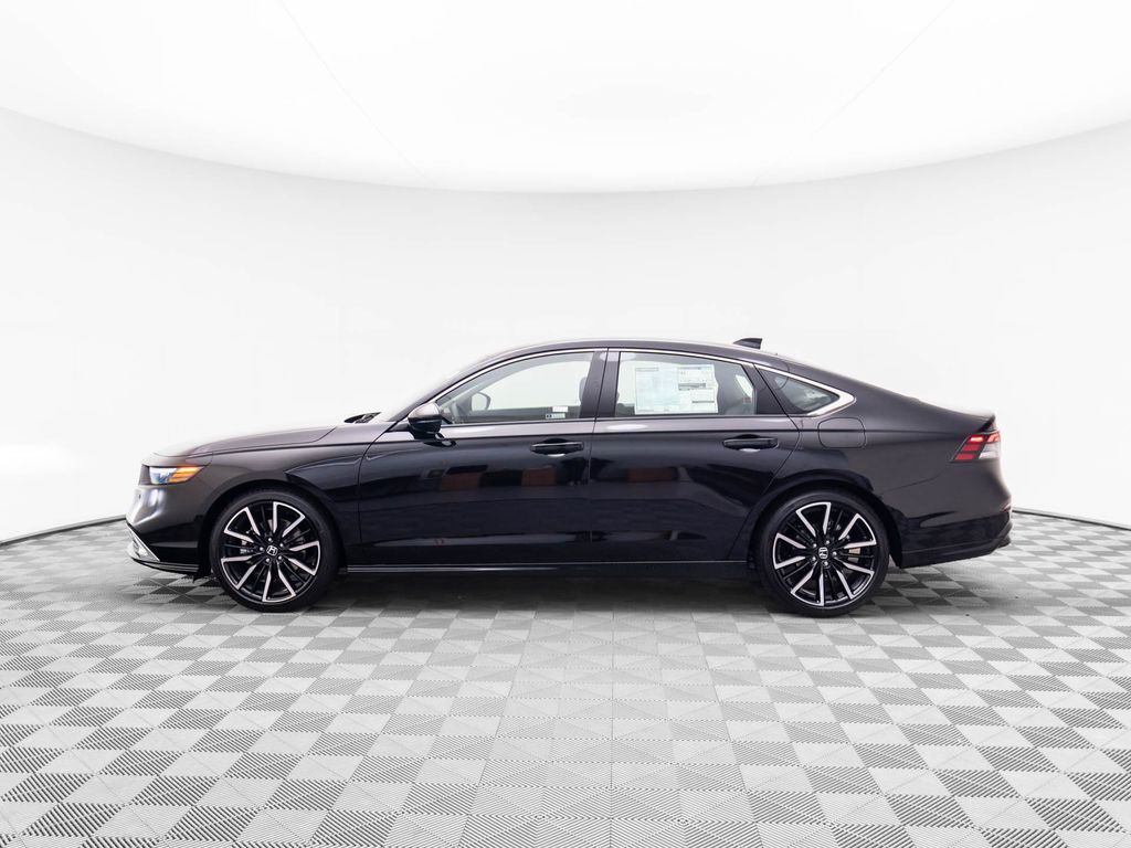 2025 Honda Accord Hybrid Touring photo 2