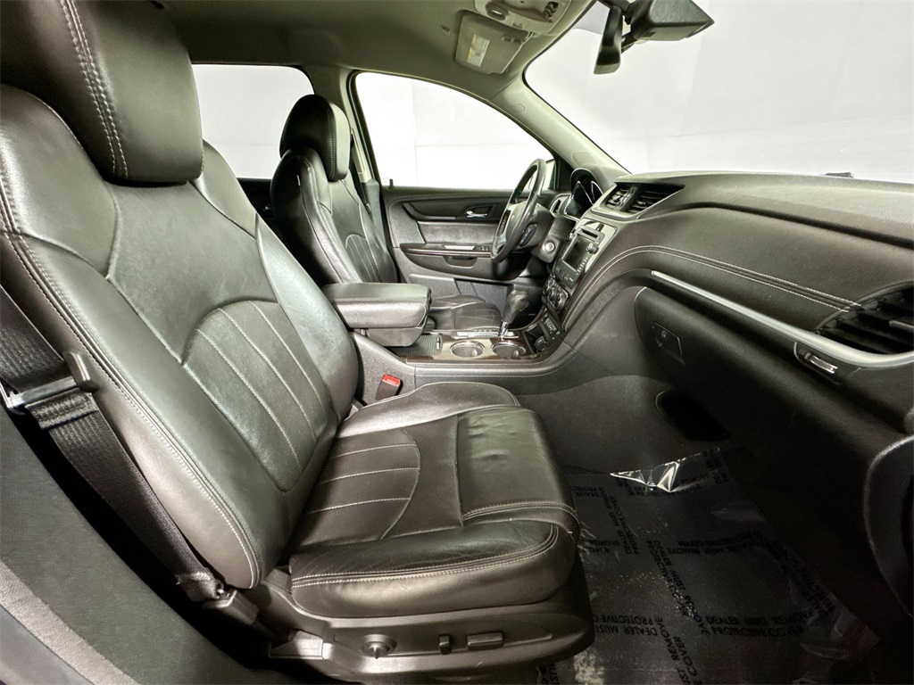 2016 Chevrolet Traverse LTZ photo 10