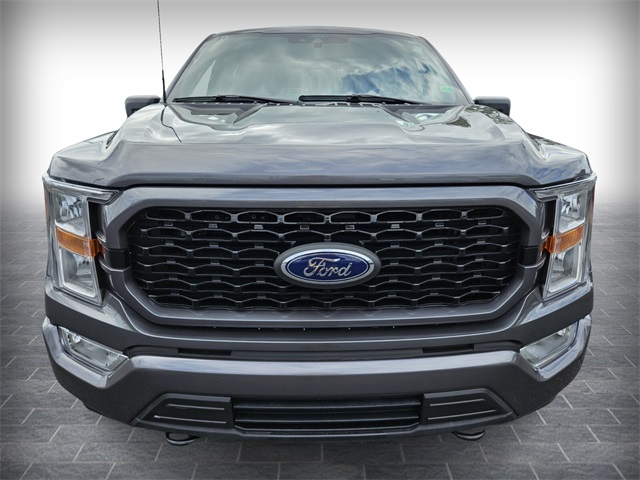 2021 Ford F-150 XL photo 2