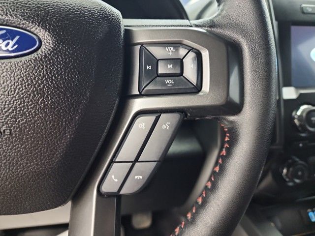 2016 Ford F-150 XLT photo 14