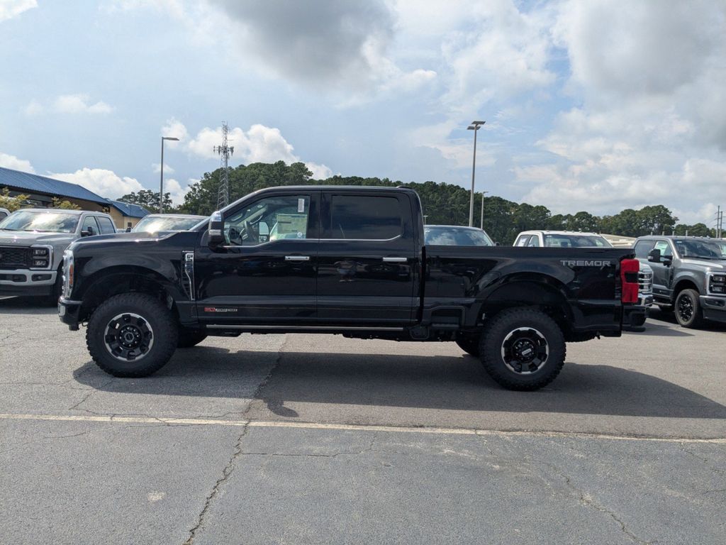 2025 Ford F-250 Platinum photo 6