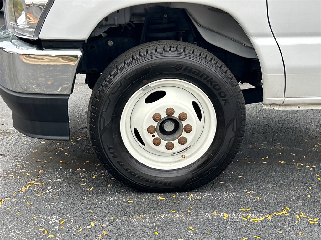 2024 FORD E-450 - Image 10