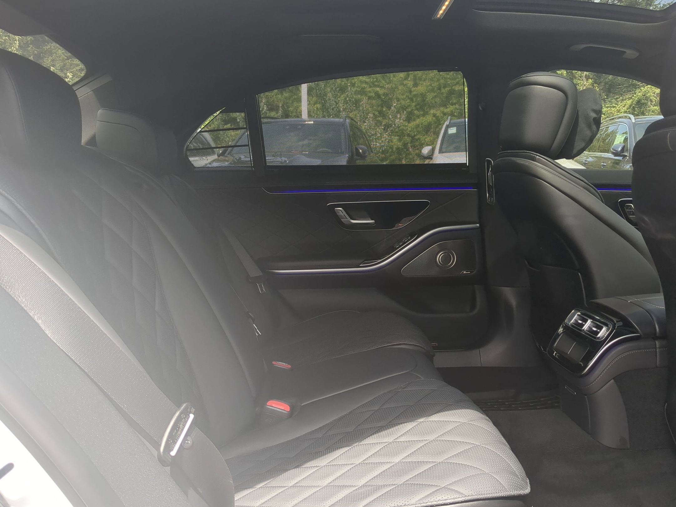 2025 Mercedes Benz S 580e 4MATIC photo 9