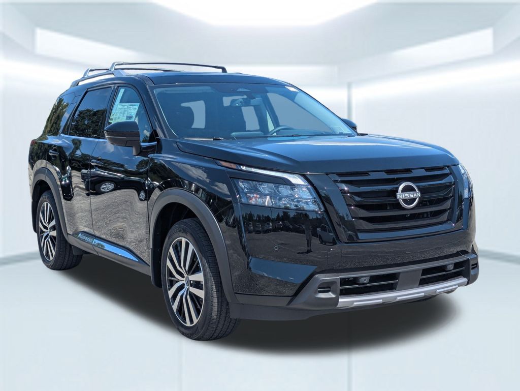 2025 Nissan Pathfinder Platinum photo 7