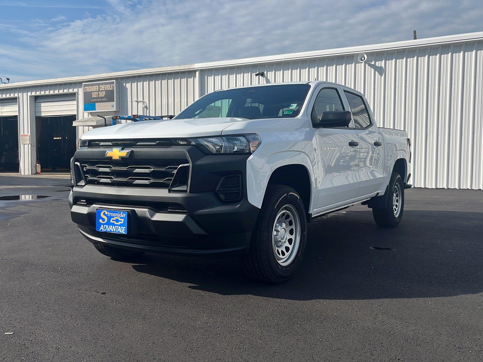 2026 Chevrolet Colorado Work Truck's photo