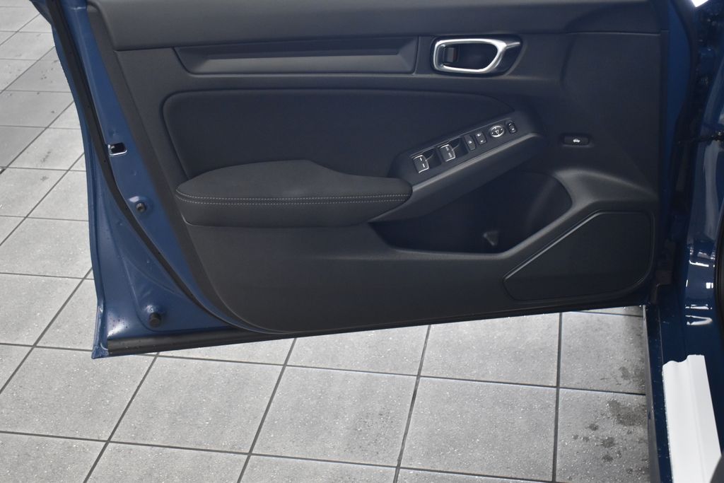 2026 Honda Civic Sport photo 8