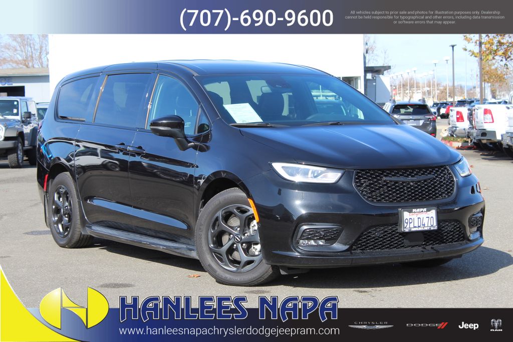 2023 Chrysler Pacifica Hybrid Touring L