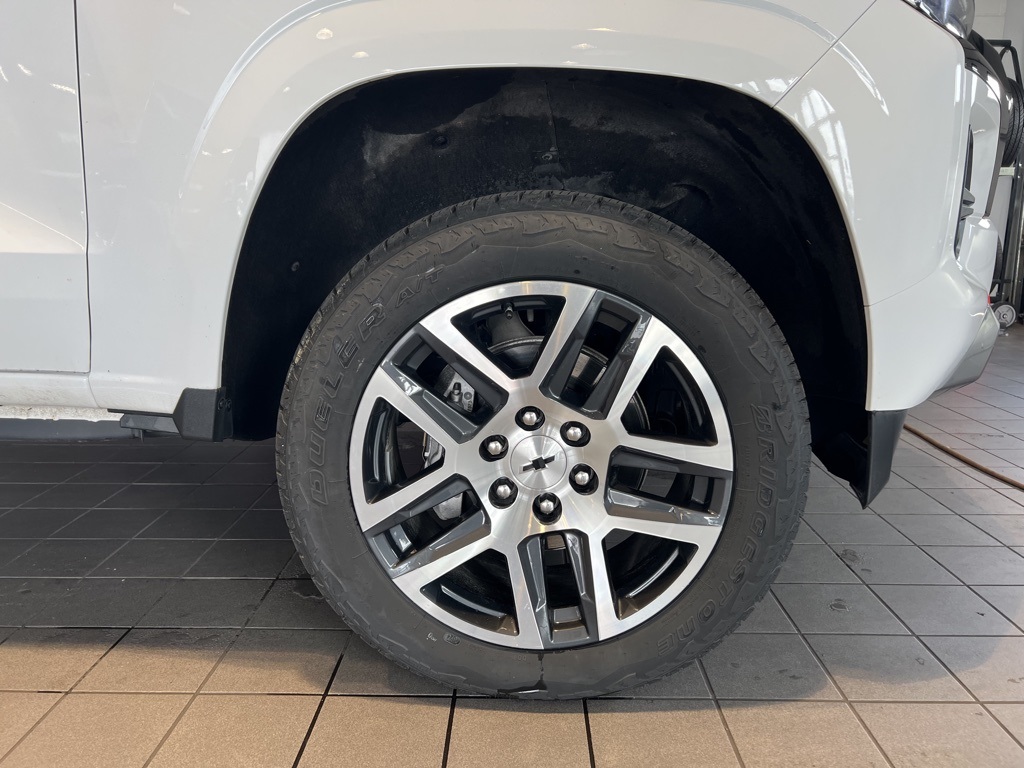 2024 Chevrolet Colorado Z71 photo 9