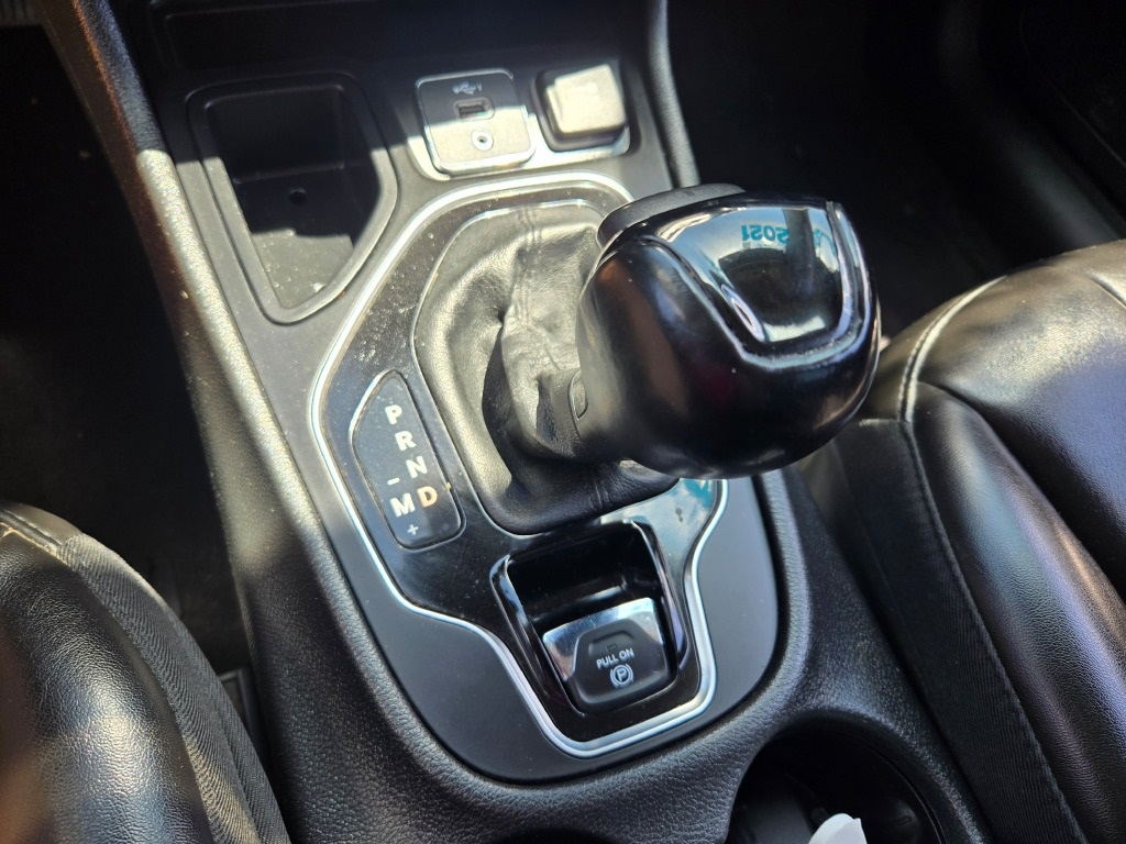 2021 Jeep Cherokee Altitude photo 17