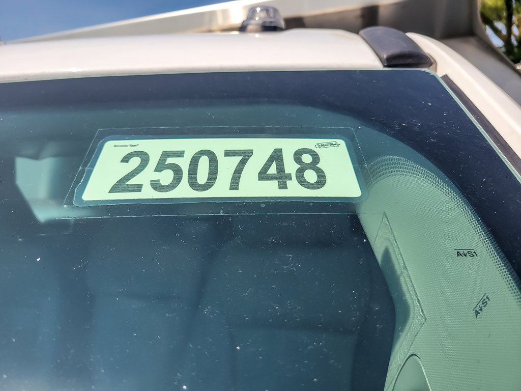 2025 FORD F-450 - Image 21