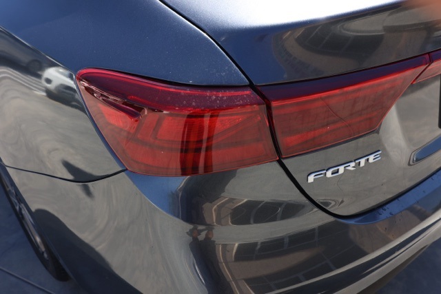 2023 Kia Forte LXS photo 6