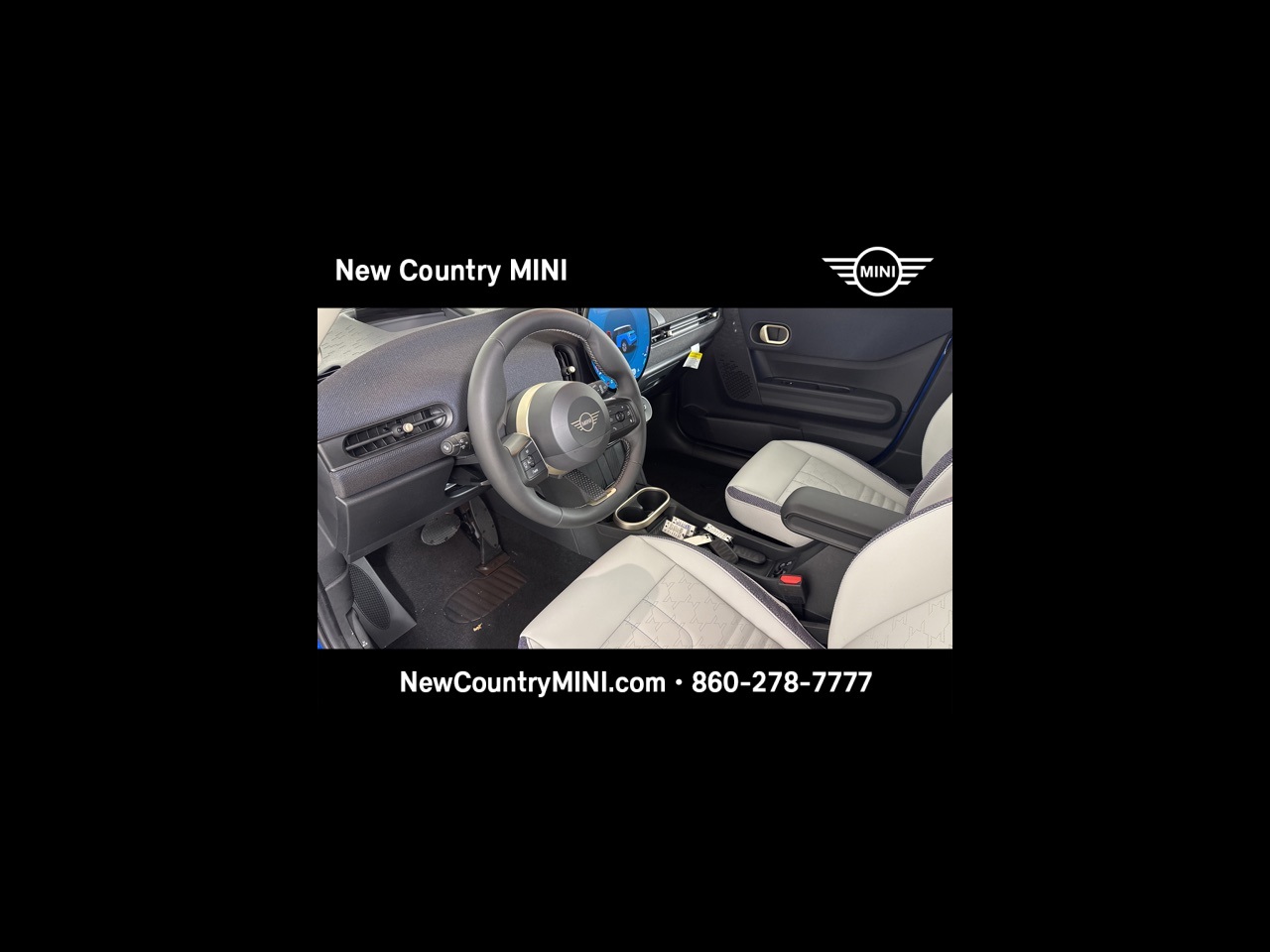 2025 Mini Cooper 4 Door Hardtop Signature photo 2