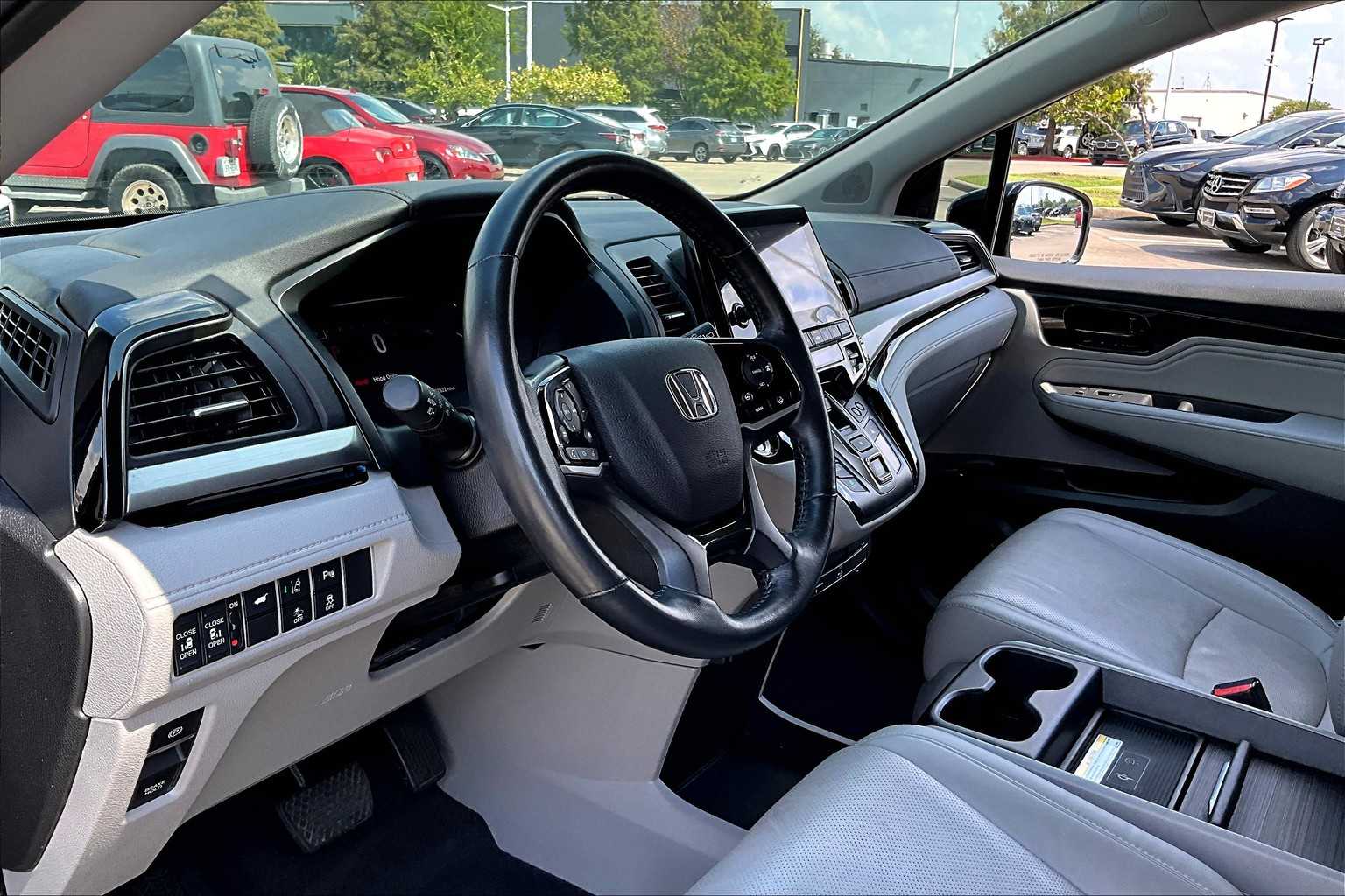2020 Honda Odyssey Elite photo 14