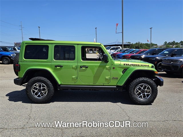 2025 Jeep Wrangler Rubicon photo 13