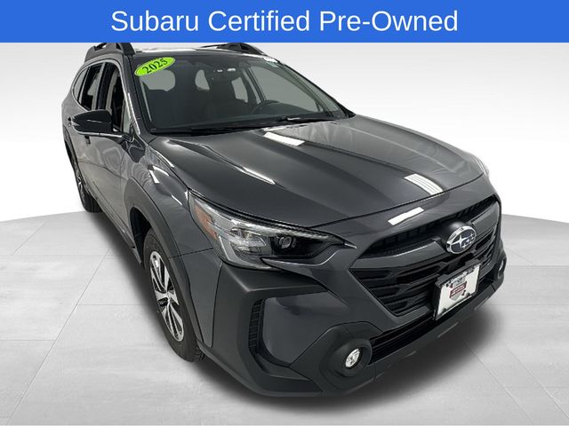 2025 Subaru Outback Premium's photo